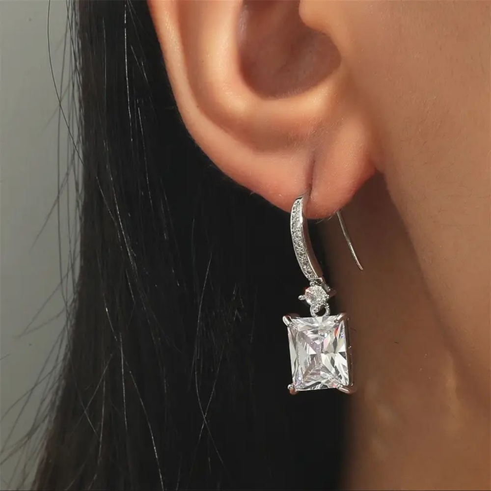 Big Engagement Wedding Jewelry Anniversary Drop Earrings - Picture 2 of 7